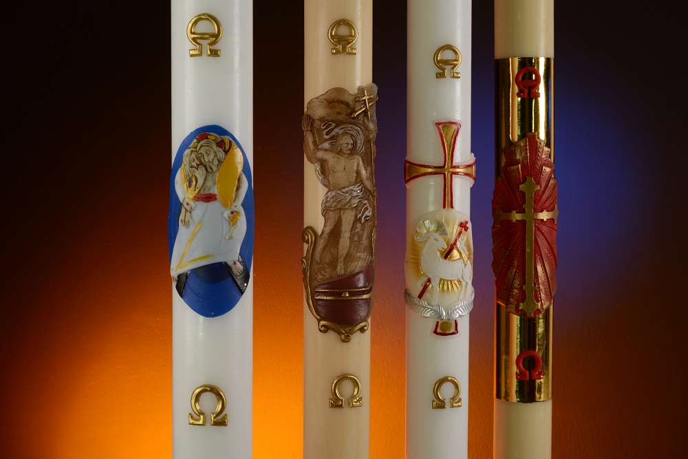 Paschal candle: the light that frees us from darkness