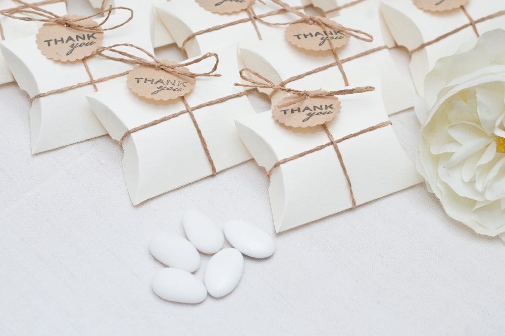 How to Make DIY Favours: Our Tips