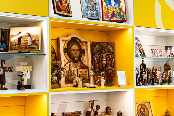 Gallery 12